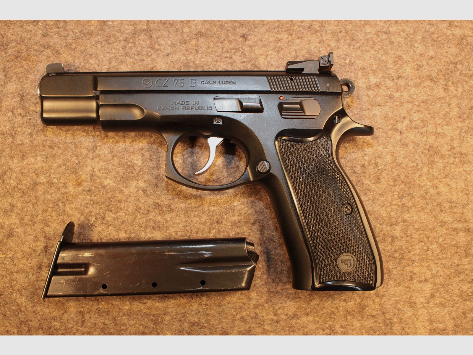 CZ 75 B with adjustable sights.