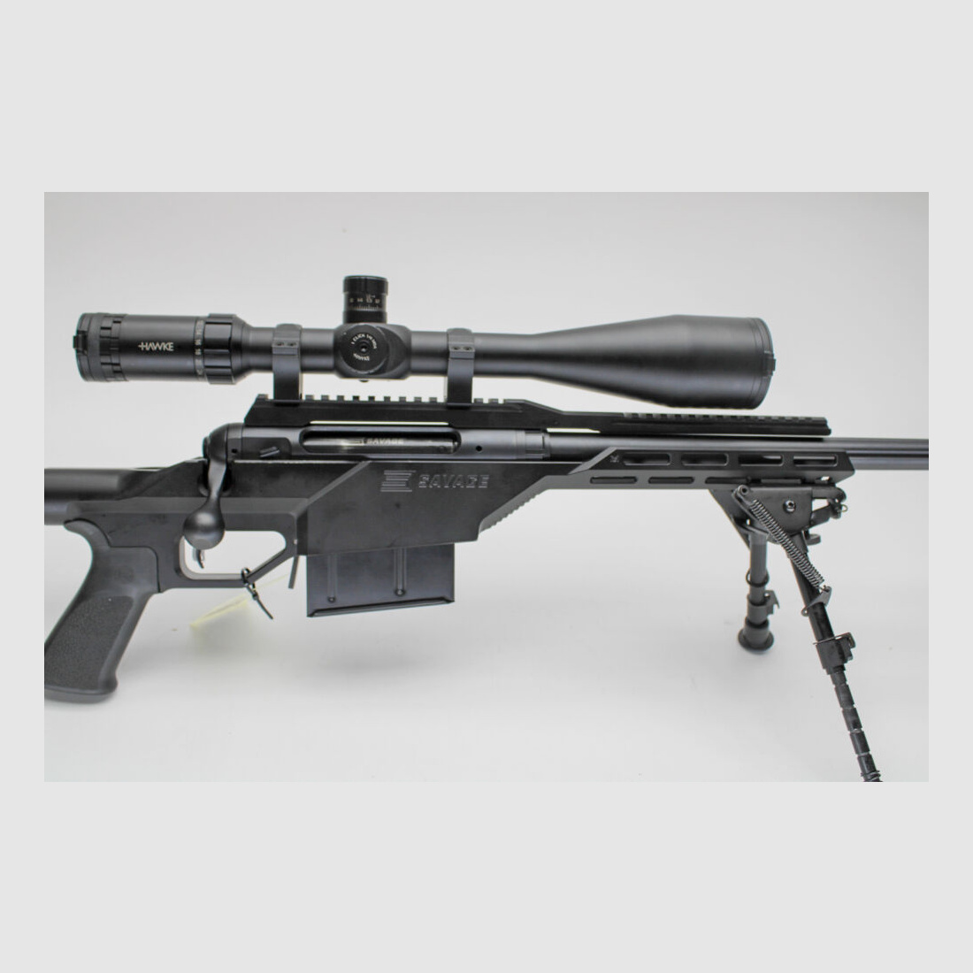 Rep. rifle Savage 110 BA Stealth cal. .300 Win Mag con Hawke Sidewinder 8- .300WinMag