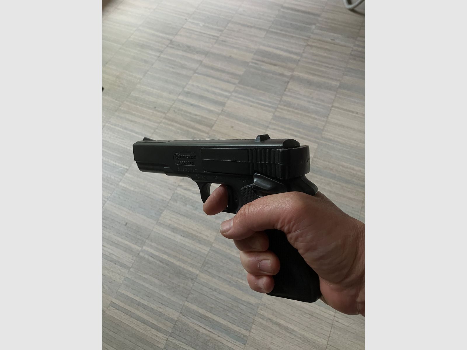 Marksman 1010 Repeater pistolet à air comprimé – calibre 4,5 mm / .177 – dans la boîte d'origine, image 4 sur 6