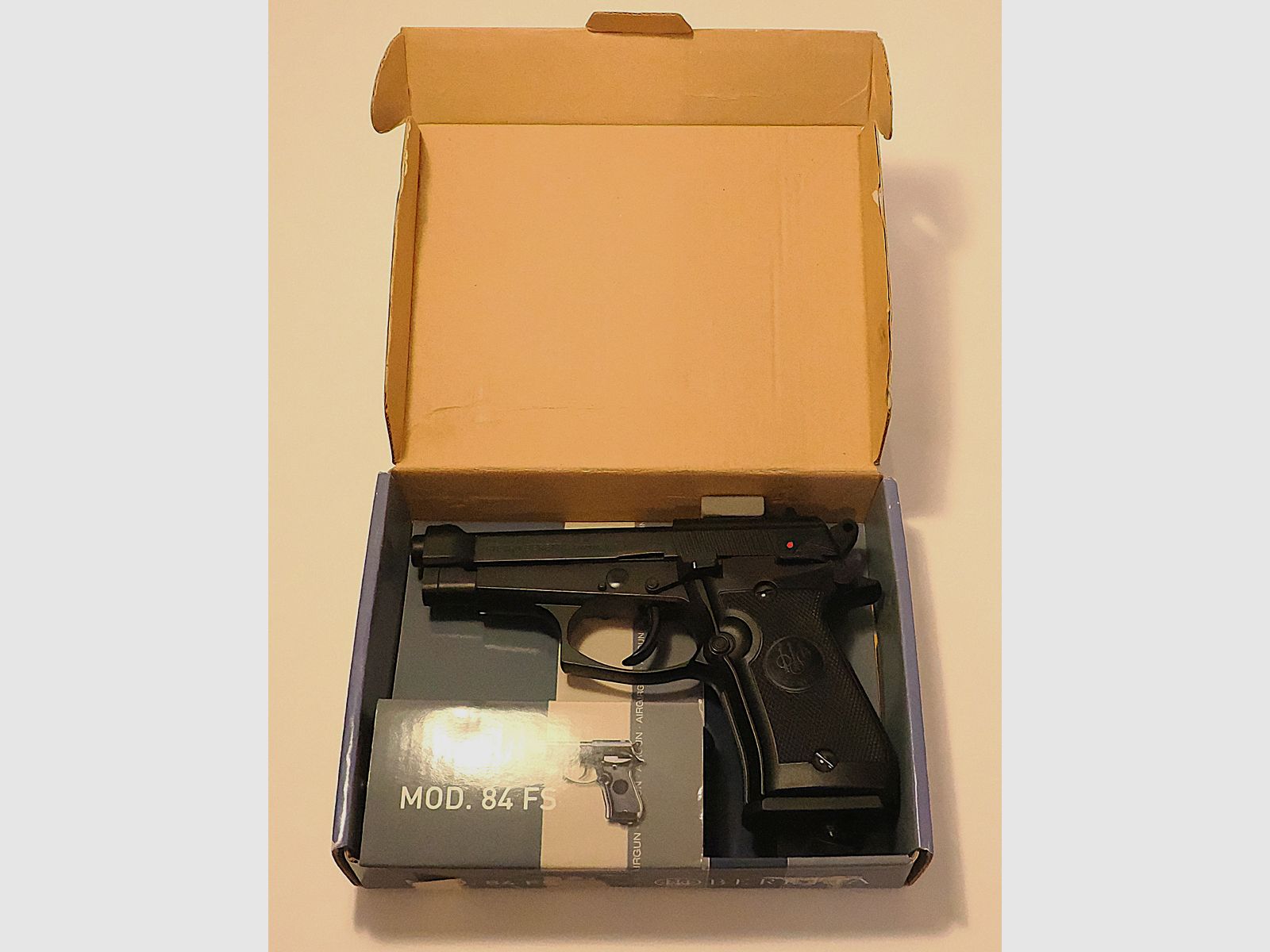 CO2-Pistole / Luftpistole Beretta 84 FS Kaliber 4,5mm BB