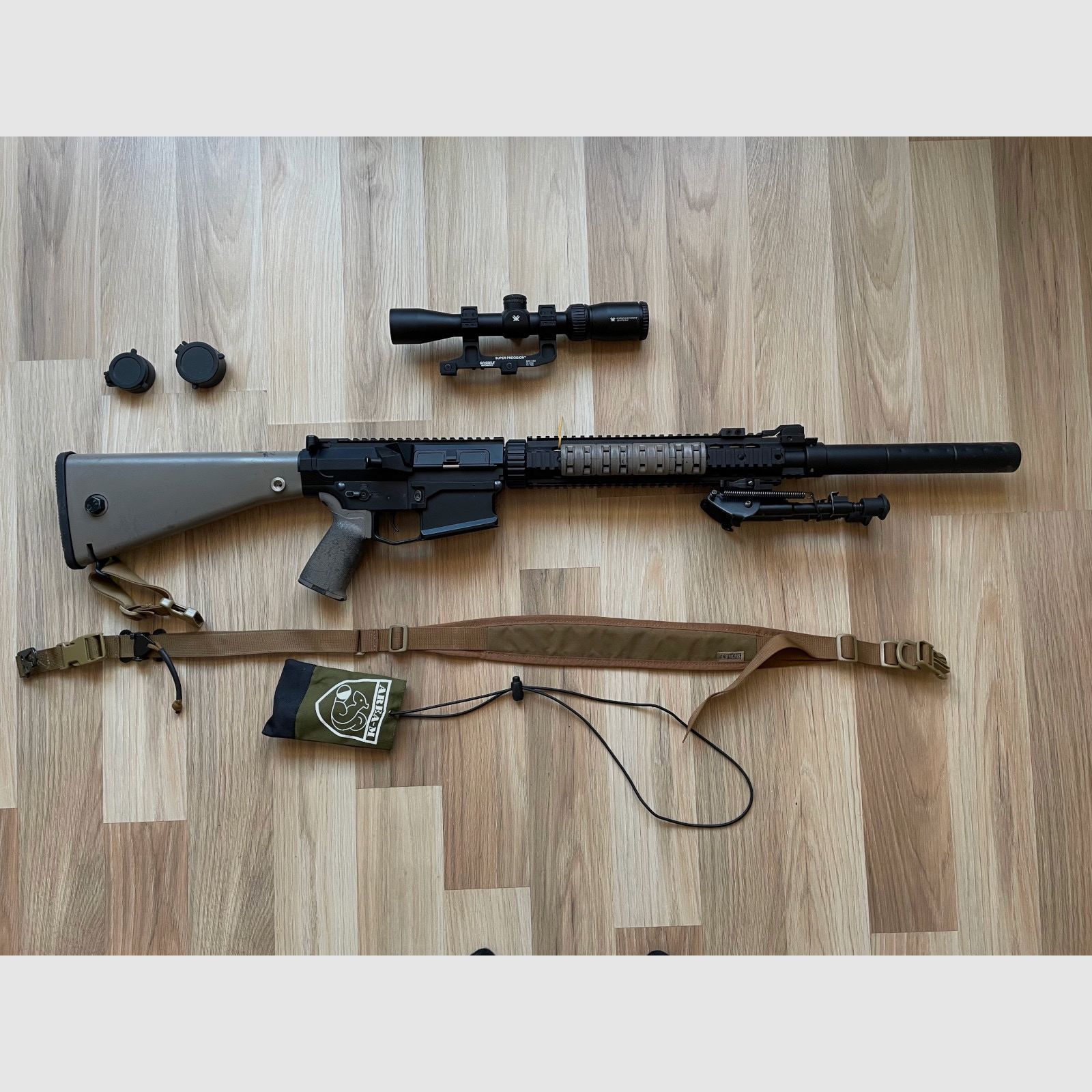 Airsoft Begadi EC25 MCC with scope and carrying case