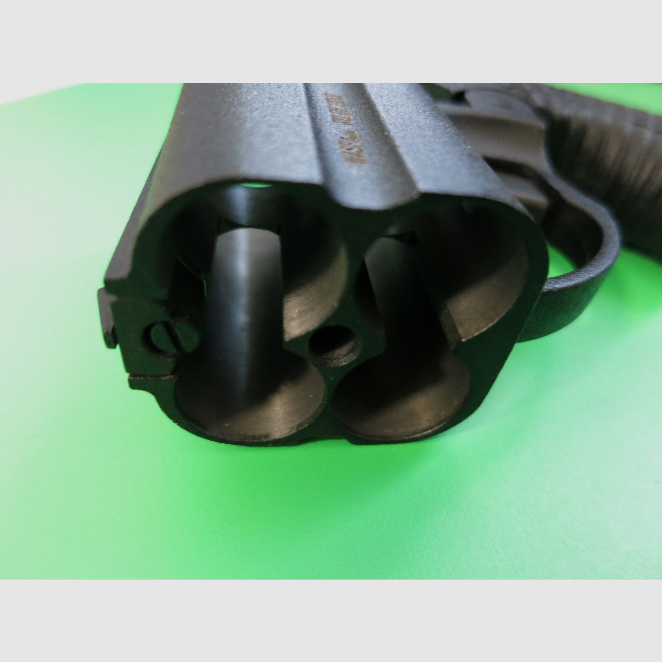 Self-defense and signal pistol OSA Non-lethal pistol PB-4-2 WASP, cal. 18.5 mm, display piece #69