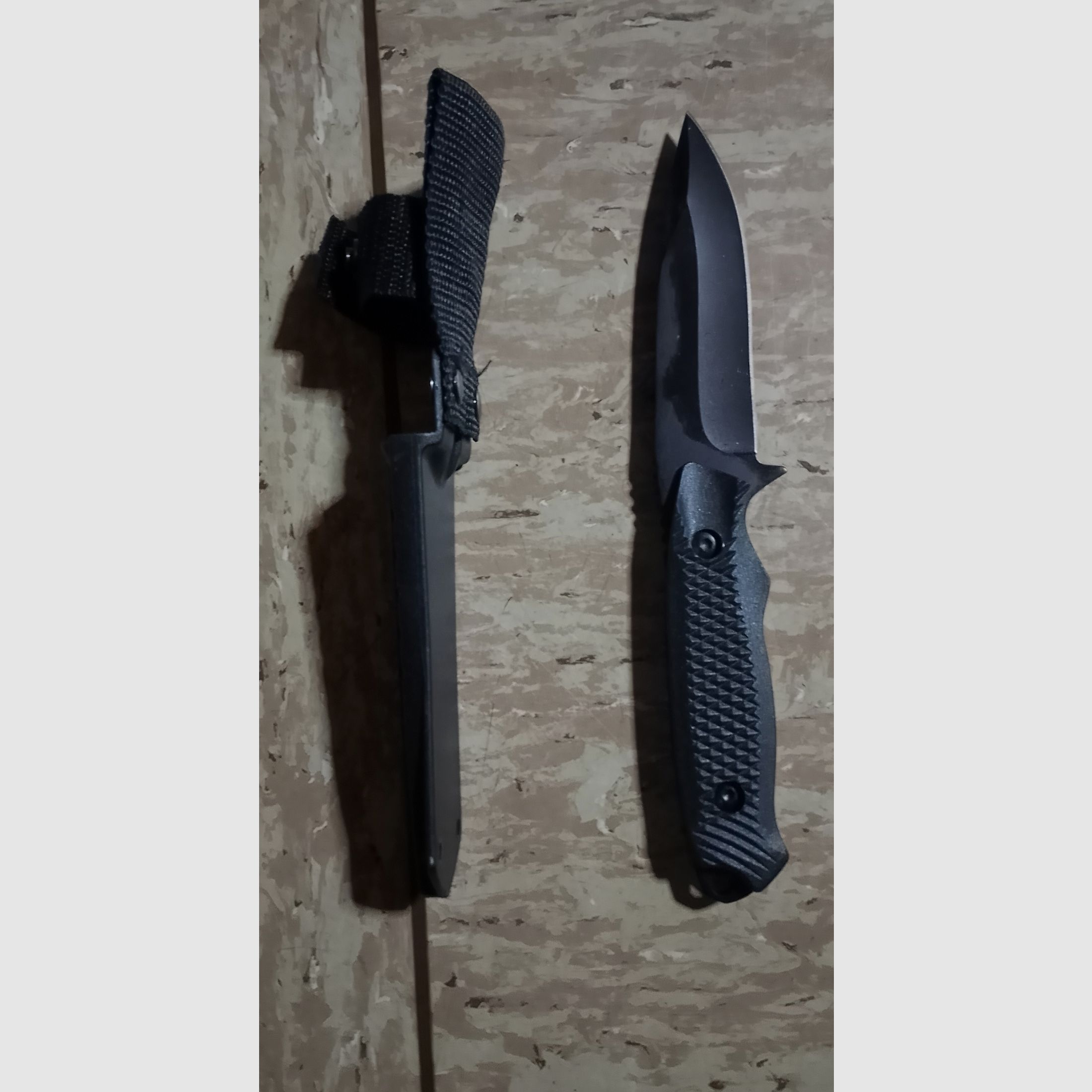 Outdoor Messer tauchen  stabiles Edelstahl Messer Camping klettern schwarz mit Messerscheide neuwertig aus Sammlung /2