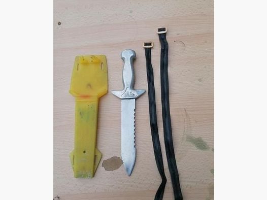 Tauchermesser Pirat Made in Ungarn für die DDR Gebaut NVA?