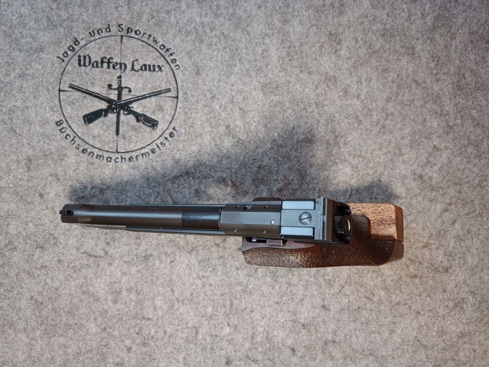 Hämmerli Switzerland Mod. 215 Sport with two barrel weights and accessories