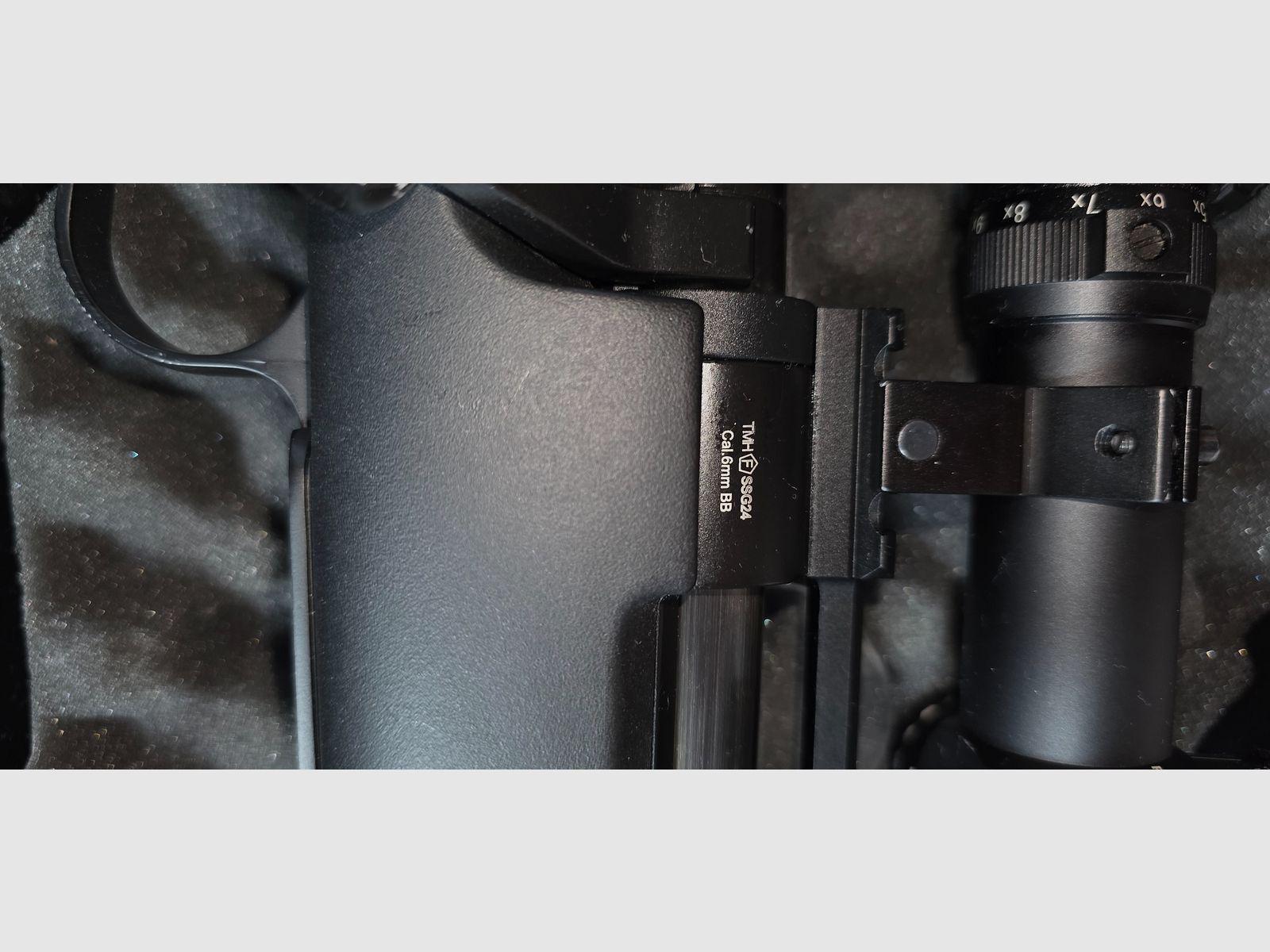 Novritsch SSG 24 airsoft with 5 magazines replacement spring scope, image 3 of 3