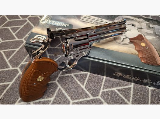 Colt Python 4" / Vollmetall chrom / 4,5 mm BB / CO2