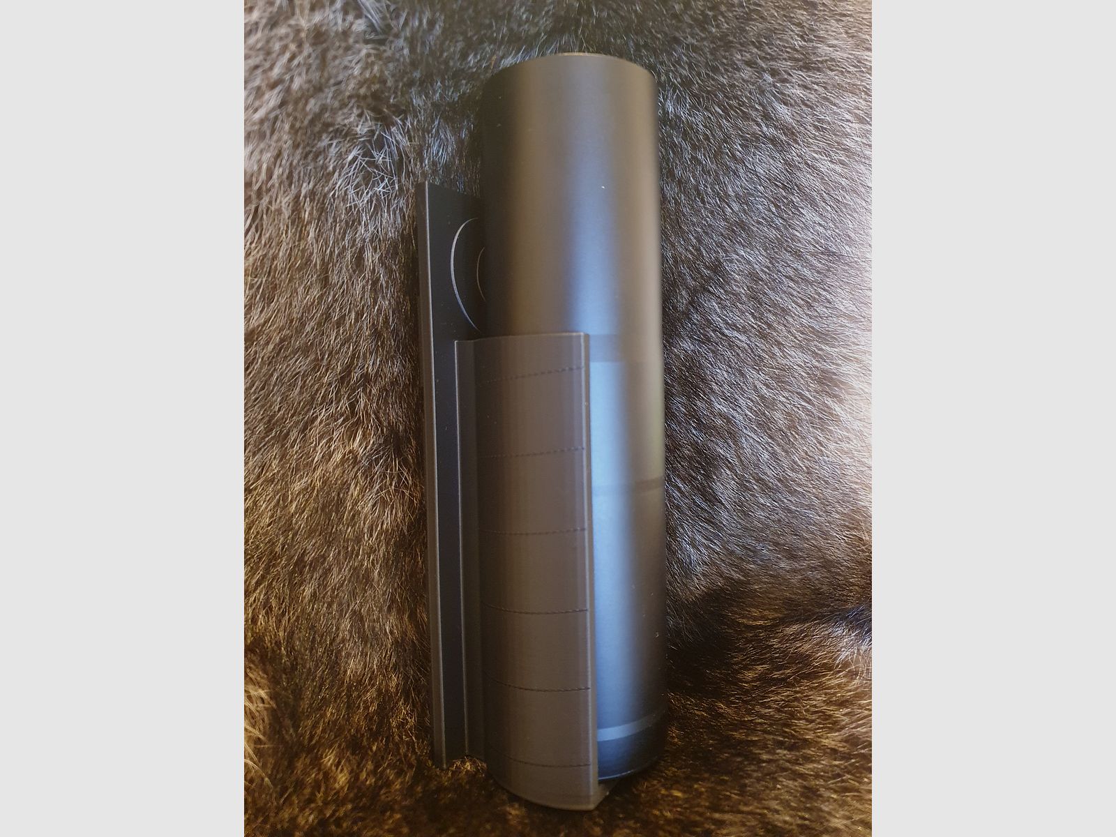 Schalldämpferhalterung