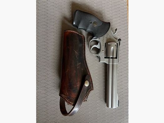 S&W - Smith & Wesson Revolver Mod. 617 6 Zoll 22lfb