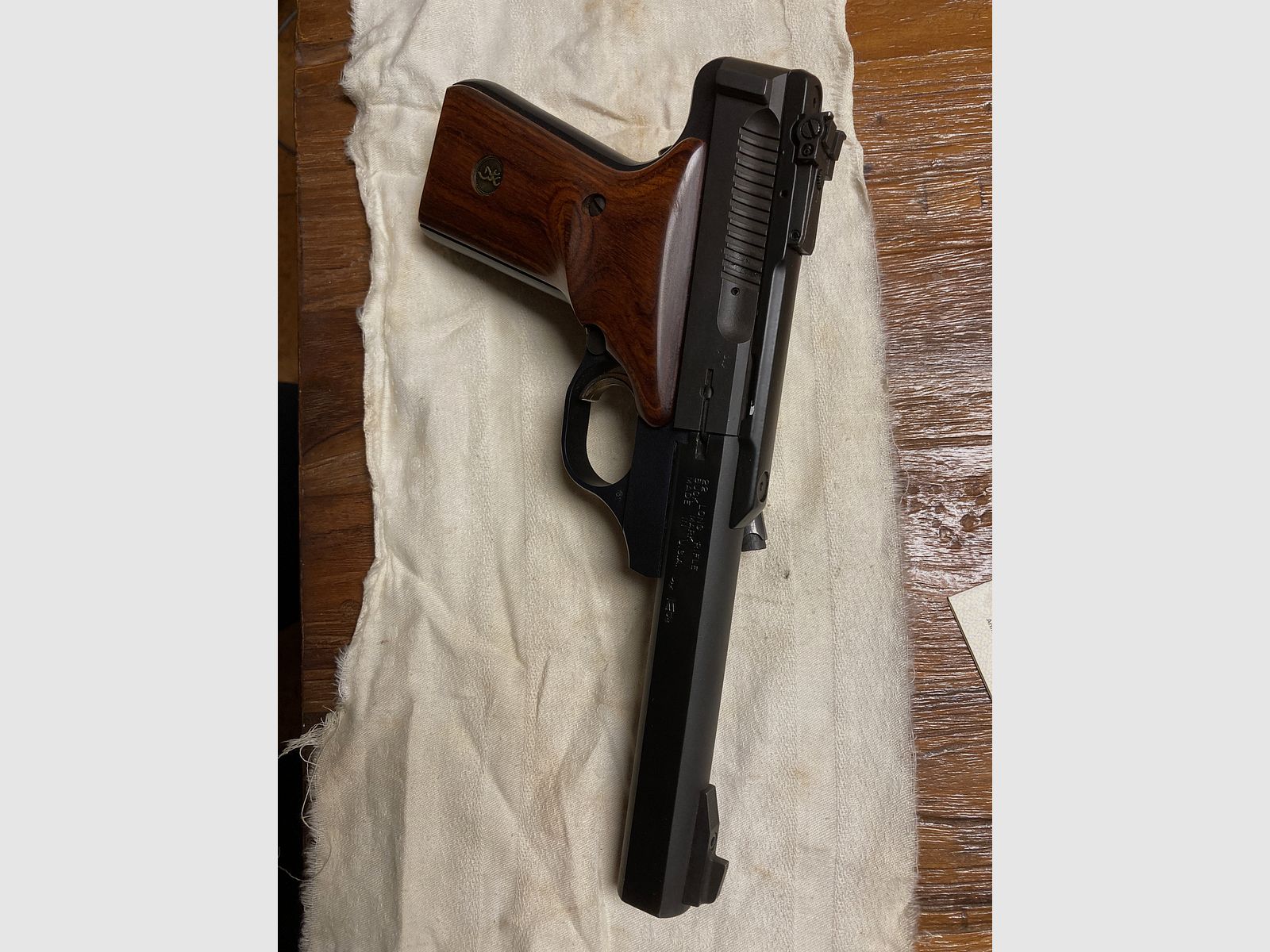 Browning FN Buck Mark pistol .22 LR