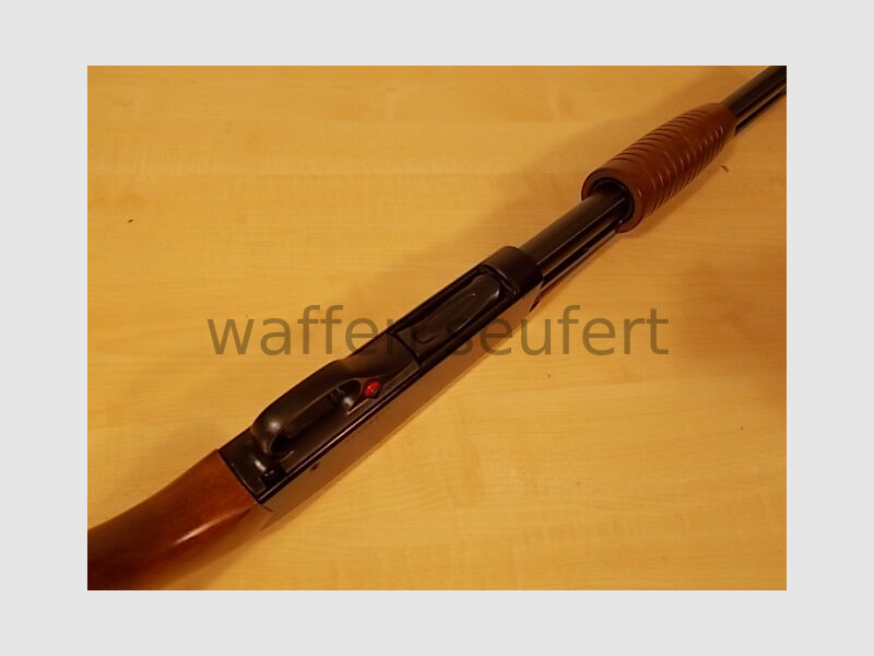 Winchester 1300 Defender Vorderschaft-Repetierflinte