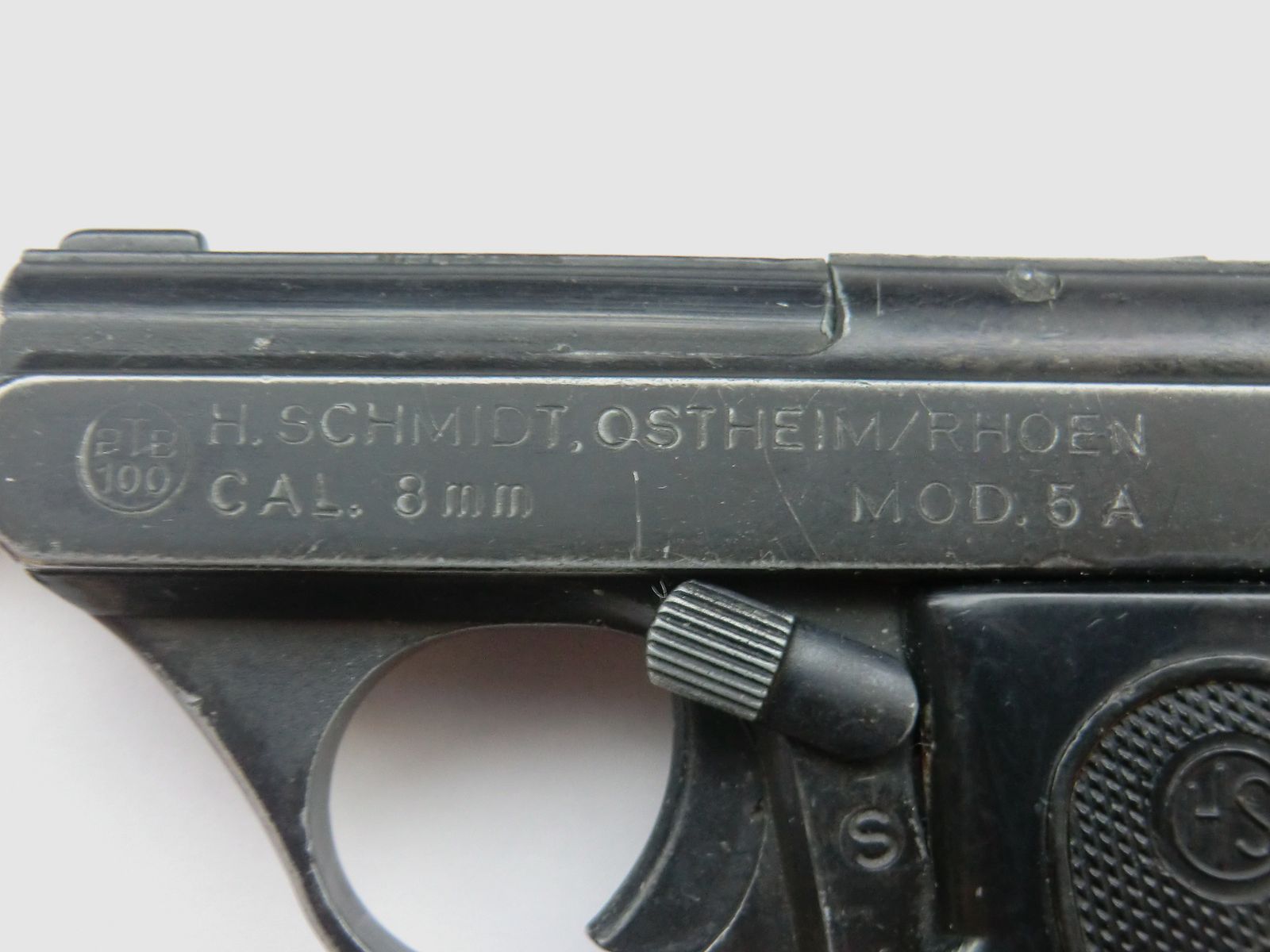 HS  Mod. 5A  8mm Taschenpistole 6 Schuss Magazin  PTB 100  Beschuss: 1979 mit Pyrobecher