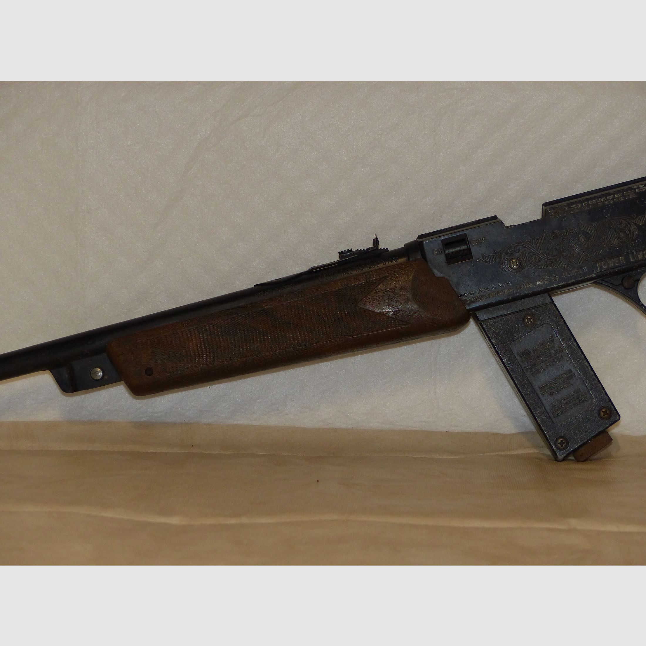 Carabina de aire comprimido Co2 de palanca inferior Daisy Power Line Mod. 990 Cal. 4,5 mm Diabolo y BB Dual Power USA vintage