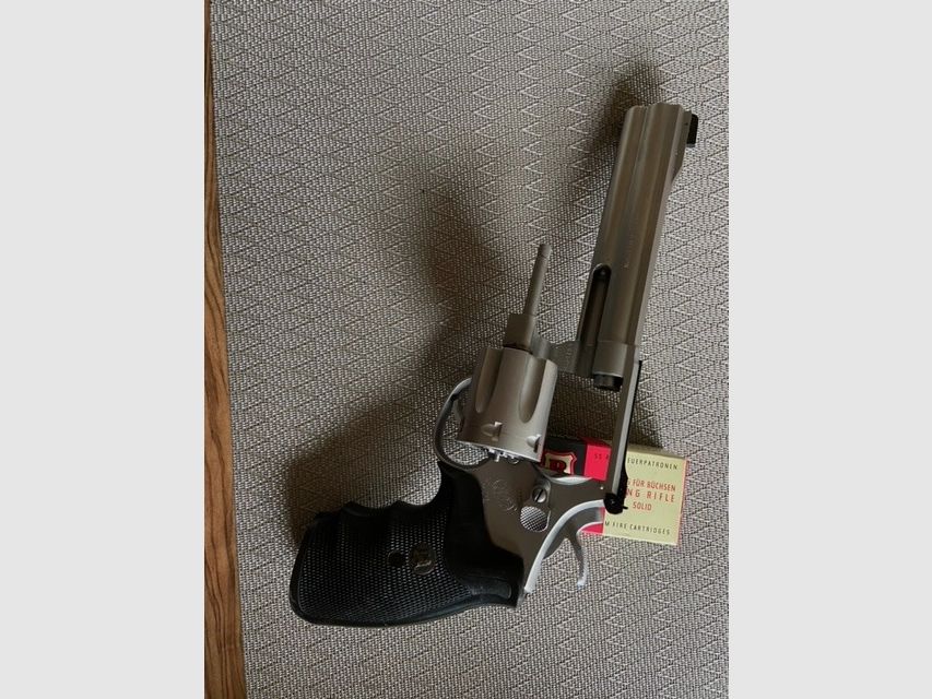 S&W - Smith & Wesson Revolver Mod. 617 6 Zoll 22lfb