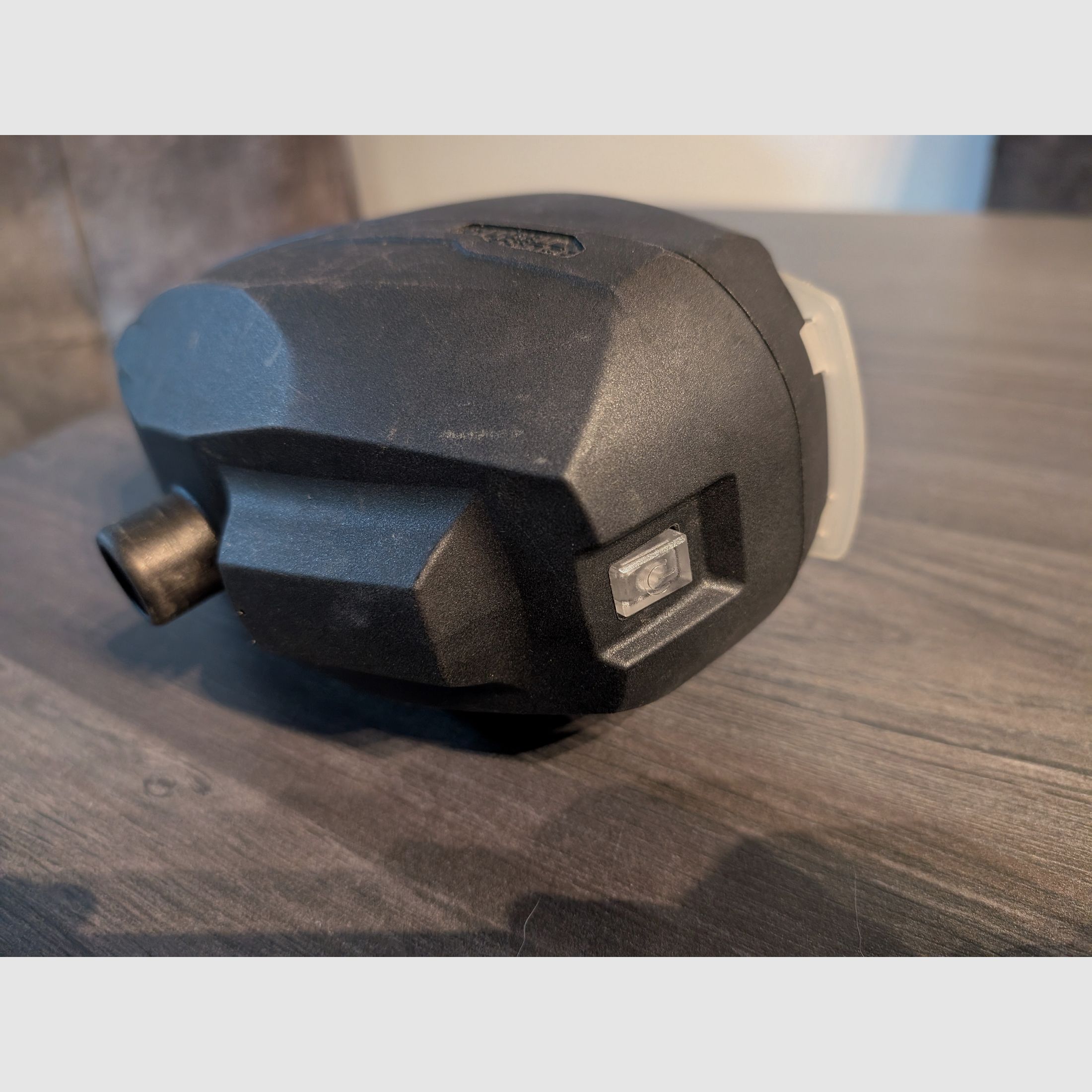 Azodin Kaos 3 - Klusser