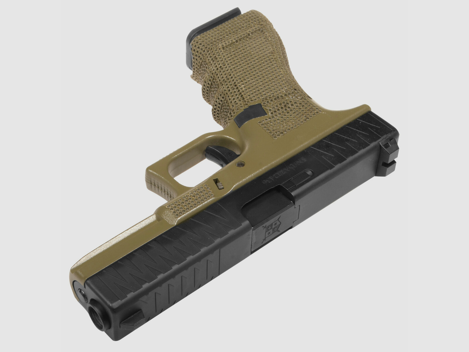 P05 GBB Airsoft Pistole in Oliv | Delta Armory