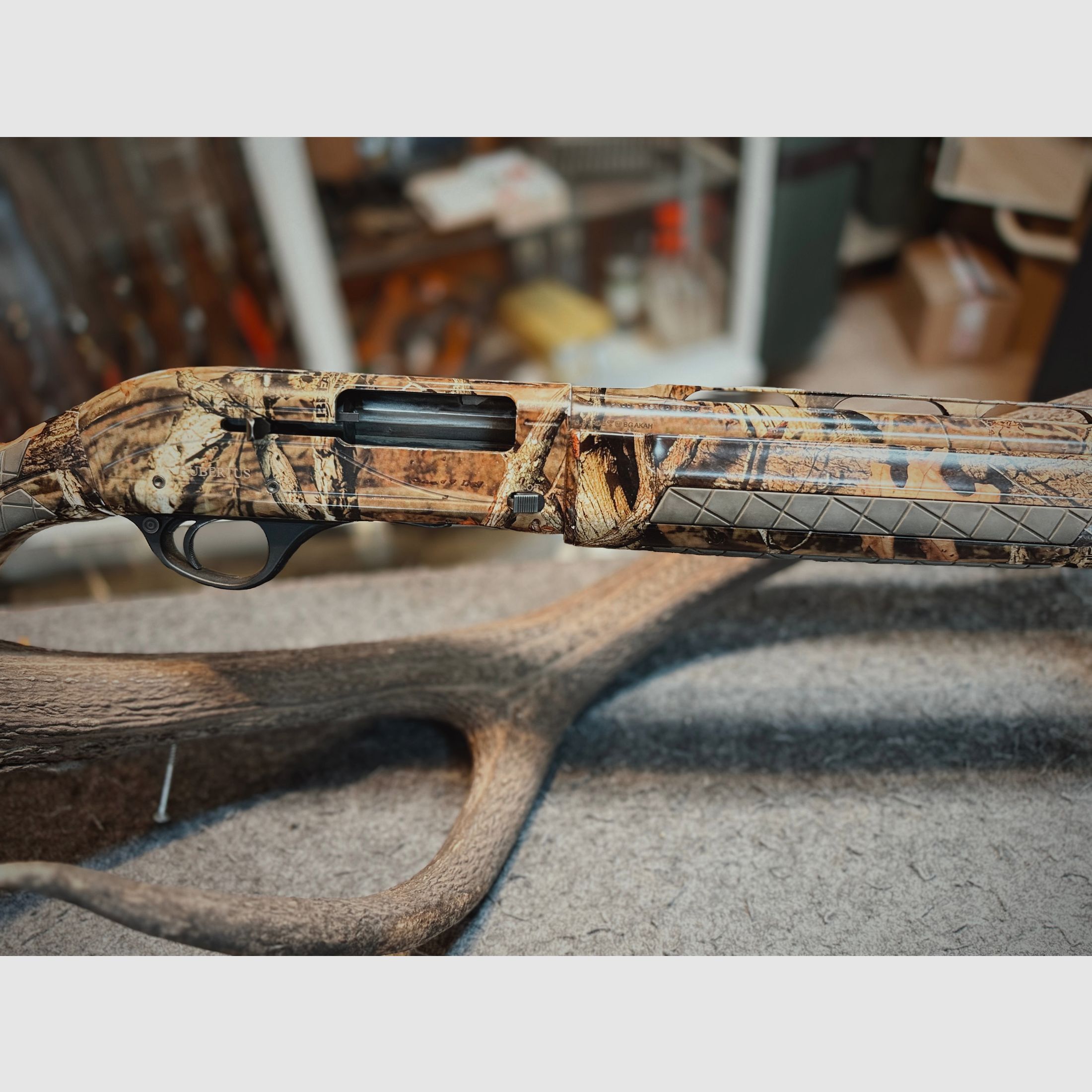 Hubertus Selbstladeflinte 12/76