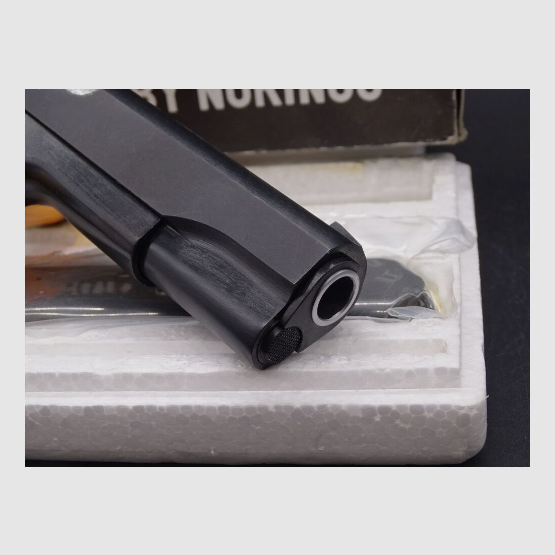Norinco 1911 A1 kaliber .45 Auto 5" tylko 10 strzałów oddanych rok 1996 1911 A1, zdjęcie 3 z 4
