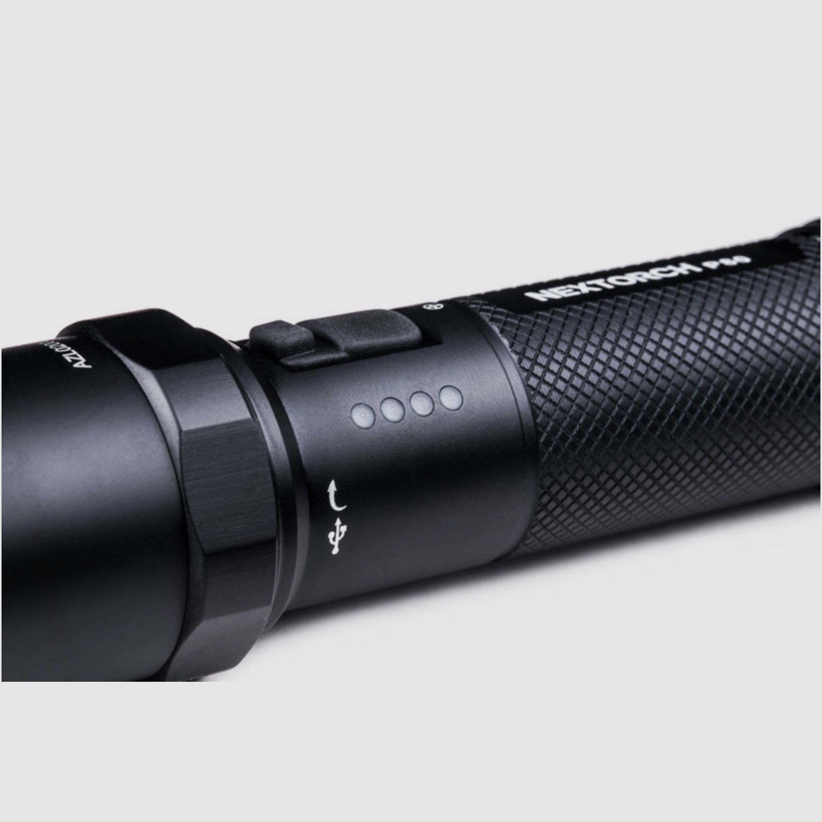 NEXTORCH P80 1.300 Lumen Einsatz LED Taschenlampe 280m Reichweite
