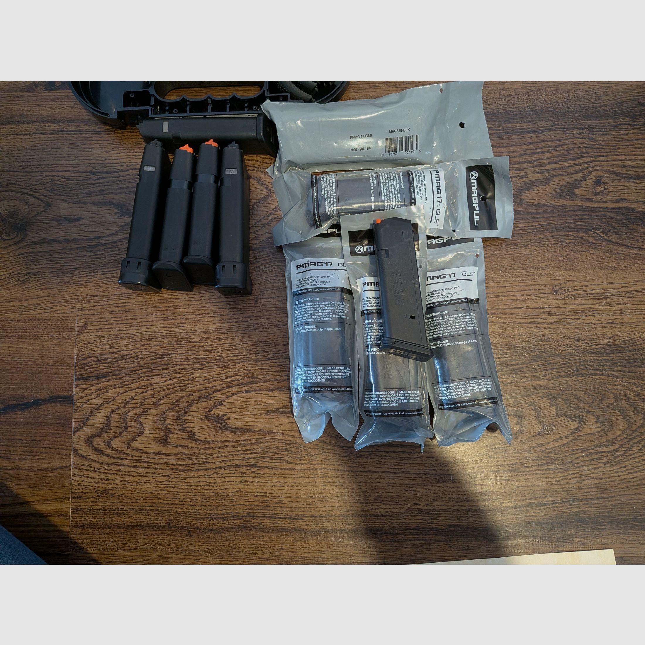 Glock 17 MOS Gen5 9x19 Trijicon RMR Aimpoint 11 magazine, image 2 of 5