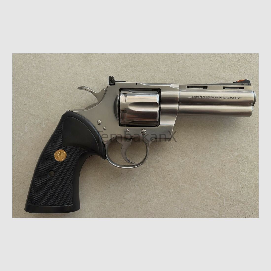 Colt Phyton (4" Lauf mit verschiedenen Dokumenten) .357Mag