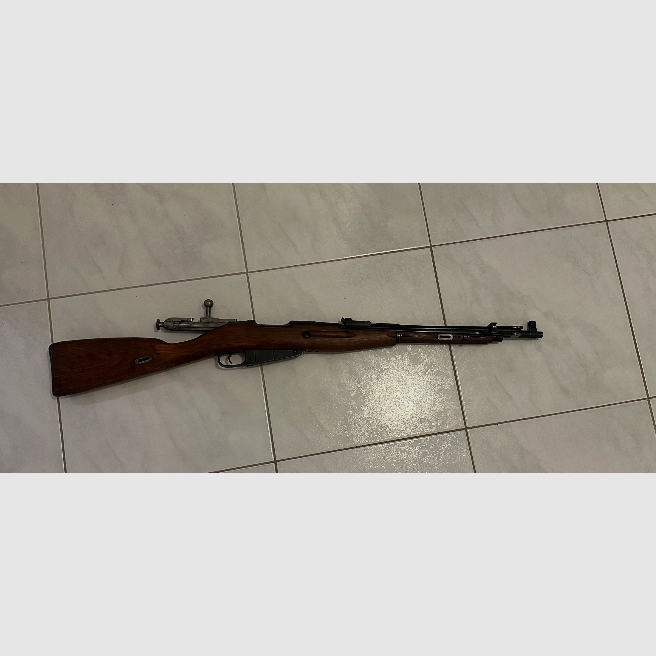Dezaktywowana oryginalna mosin nagant m44 z dekomisją
