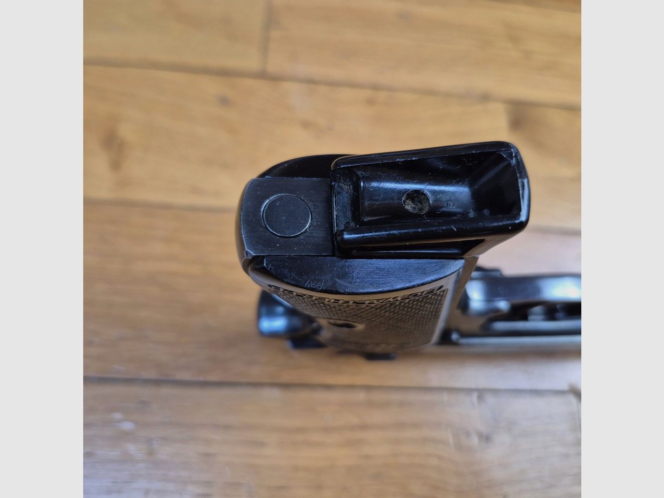 Muy bonito Walther PP fabricado por Manurhin bajo licencia exclusiva de Walther – Cal. 7,65mm – 2 cargadores originales – Objeto de colección en caja original con manual, diana y kit de limpieza – ¡Ejemplar raro de 1954! – Mecánica perfecta – Cañón nuevo espejo – Estado casi nuevo – TBE++, imagen 14 de 28