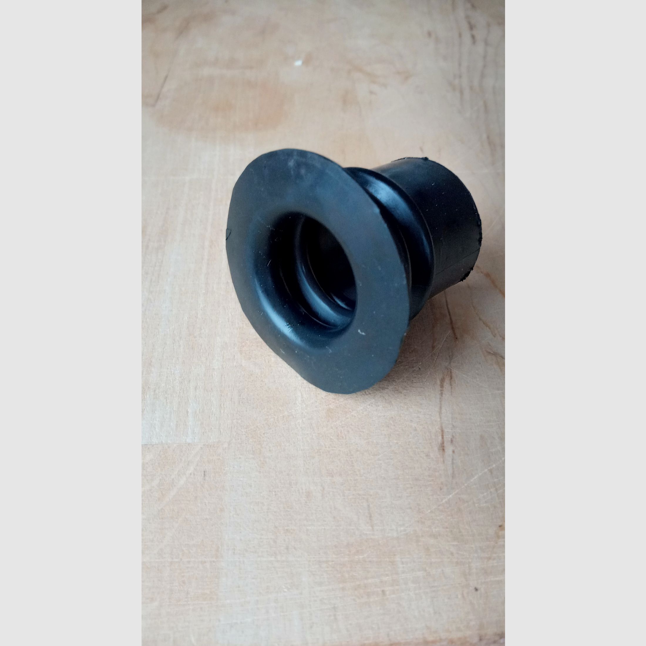 Originele PGO-7 oogschelp / extreem goede staat / rubber onderdeel voor RPG-7 optiek / richtkijker