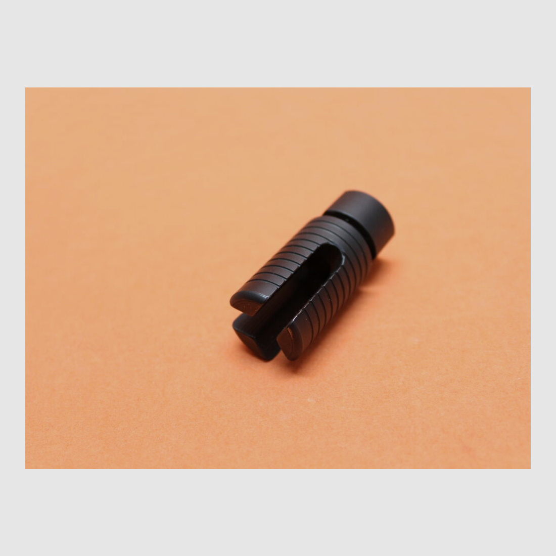 B&T AG SAN SIG552: Muzzle brake B&T Type Vortex (3 Finger) M14x1 links