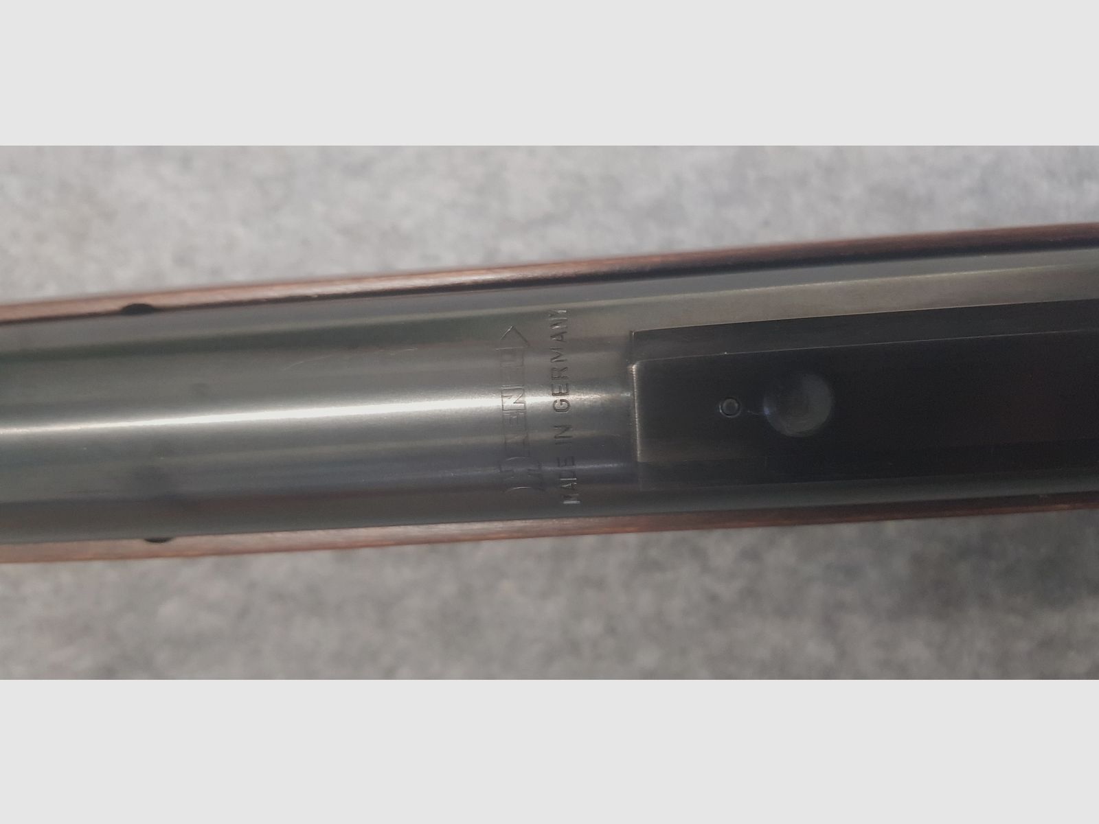 ¡Oferta navideña! ¡Con folleto y manual de instrucciones! Raro rifle de aire comprimido Haenel Mod. 580 de Suhl, en muy buen estado.