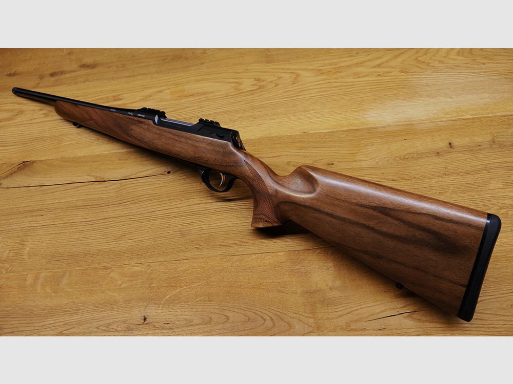 Anschütz 1782 / calibro .308 Win. / filettatura M15x1 / lunghezza canna 47cm / calcio Classic