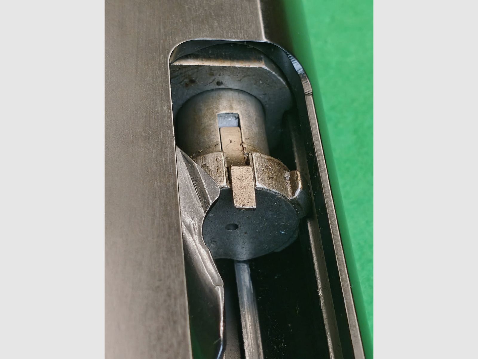 Winchester Defender 12/76 Vorderschaftrepetierflinte