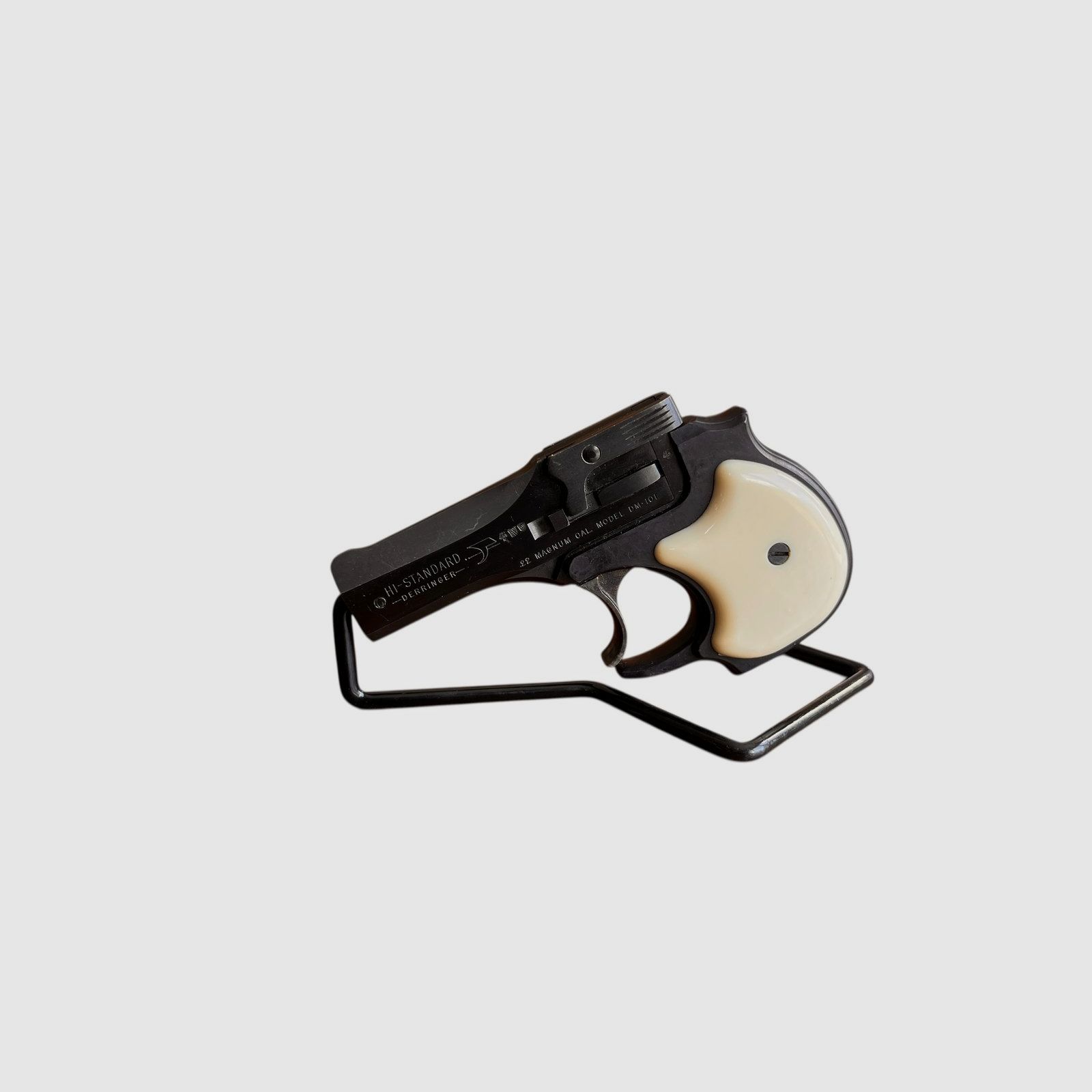 Klassieke derringer High Standard D-101 .22 Mag te koop, afbeelding 5 van 8