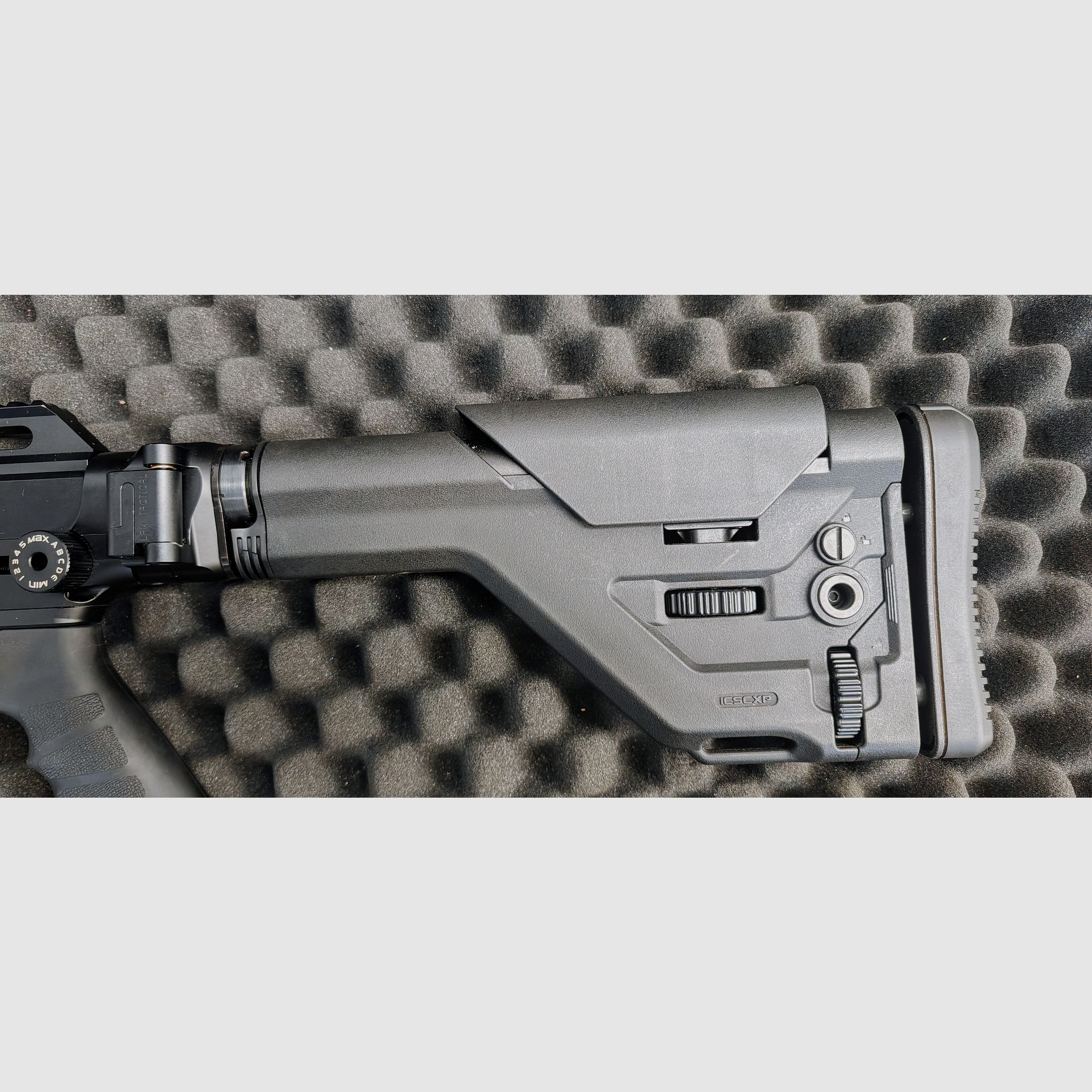 FX Dream Line Tacticel 4,5m/m,mit Tacticel-Klappschaft, Exportsatz u. Zielfernrohr, mit Koffer