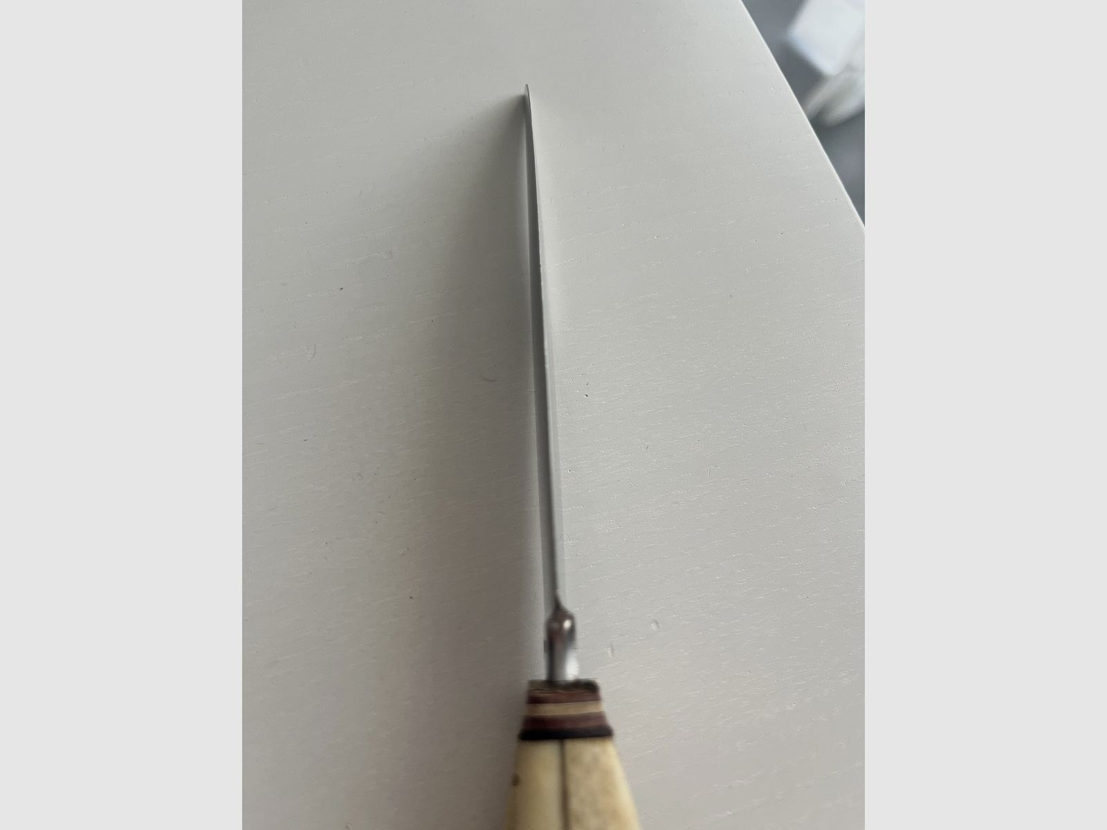 Solingen hunting knife "Ackermännchen" – Real horn handle with fine deer carving & leather sheath