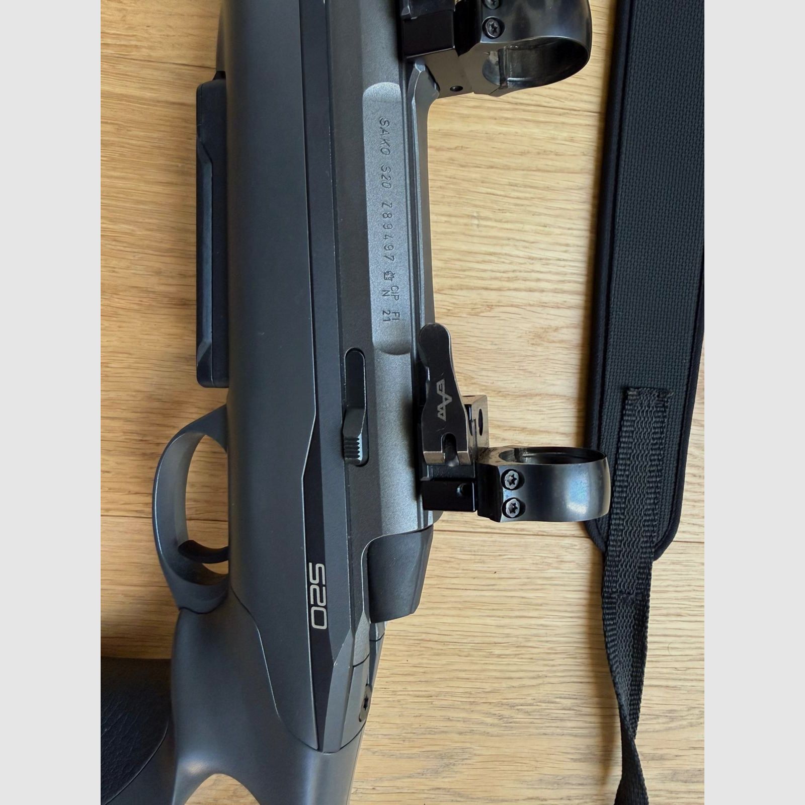 Sako S20 mit Schalldämpfer und Montage 30mm