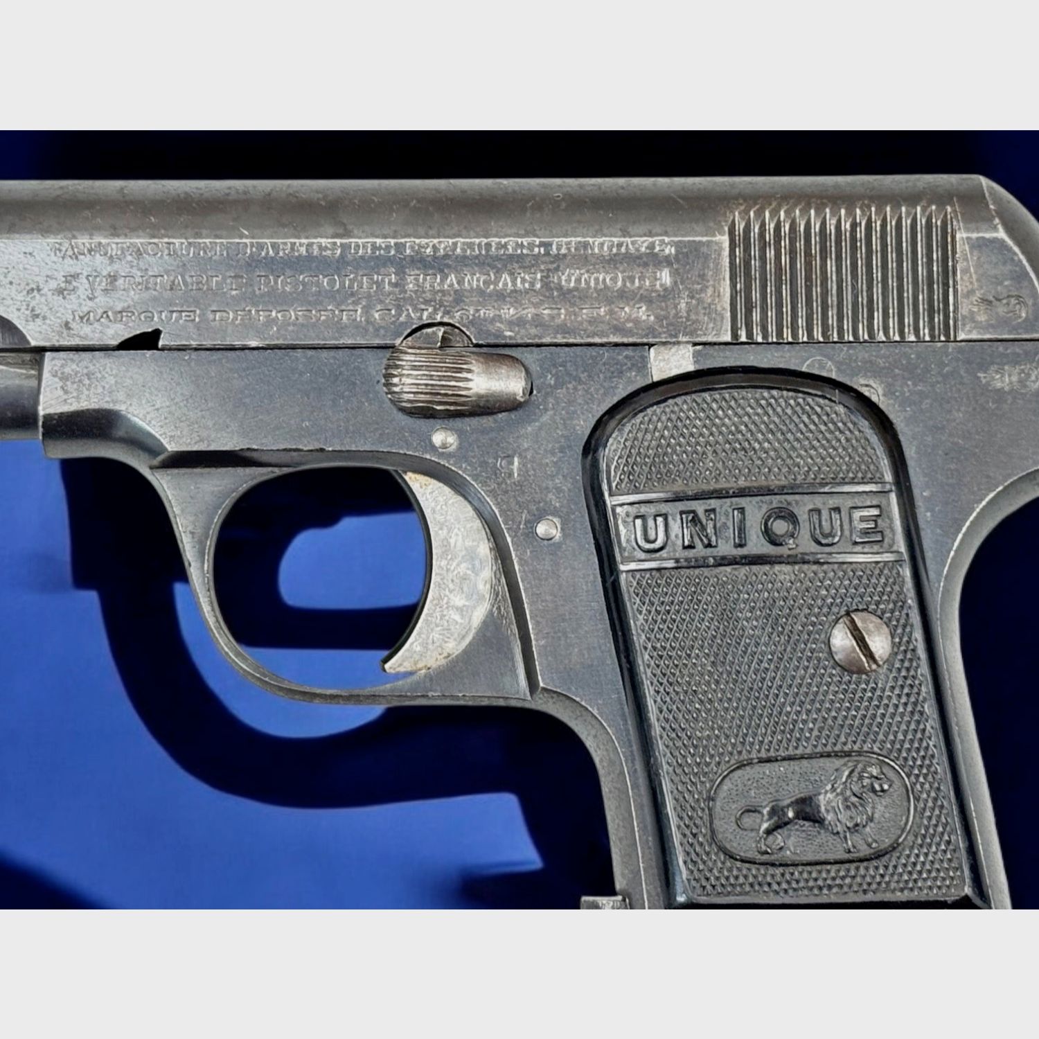 Sammlerpistole Unique Hendaye Mod. 10 Kal. 6,35 Browning