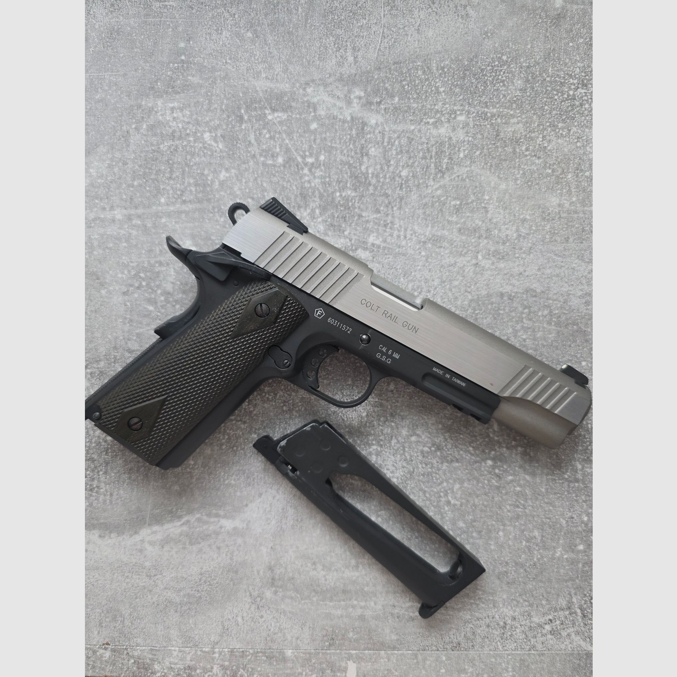 VB Cybergun Colt 1911 CO2 BlowBack Edelstahl Dual Tone