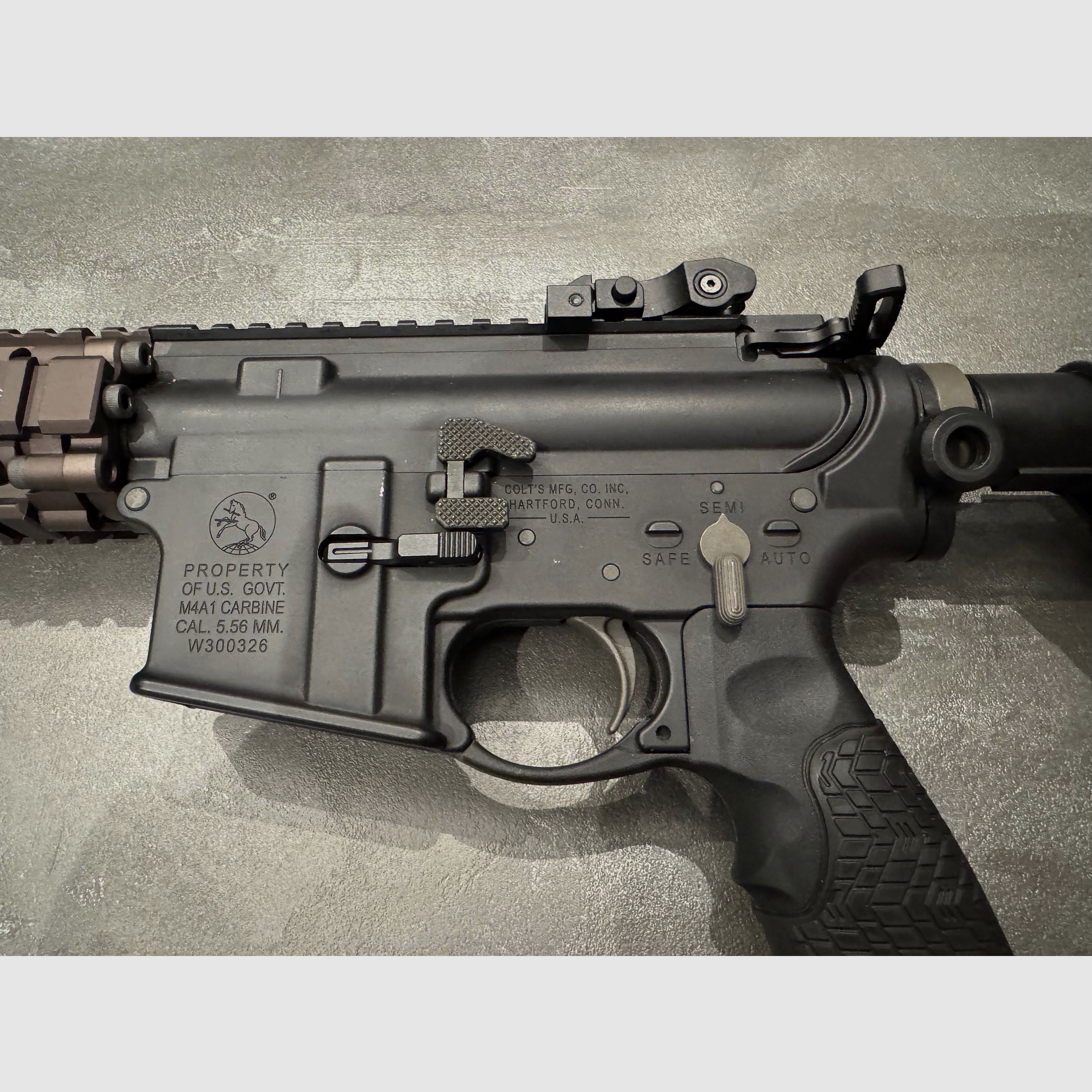GHK Colt / Daniel Defense MK18 MOD1 Vollmetall Gas-Blow-Back 6mm BB Dualtone