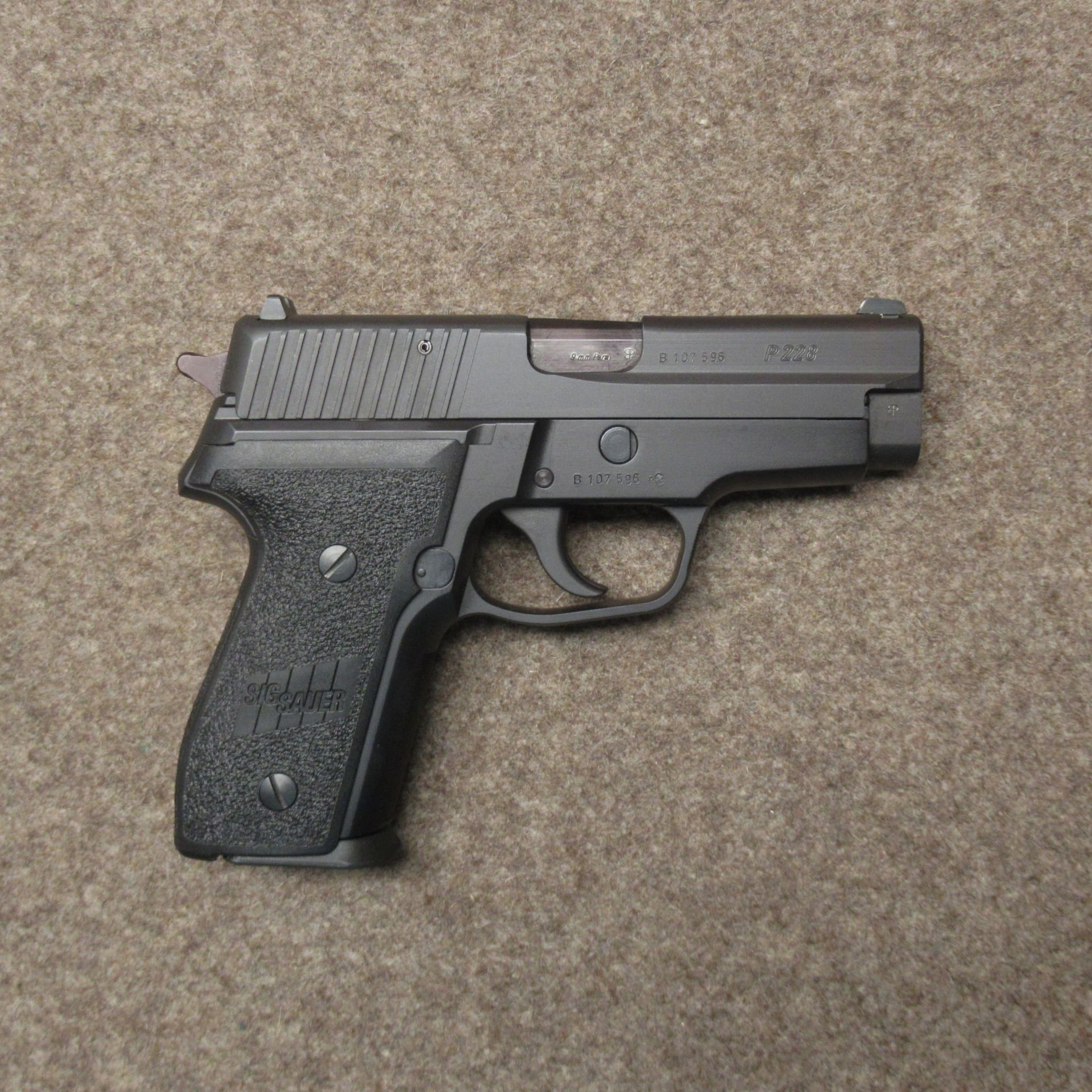 Pistole SIG SAUER mod. P228 Kal. 9mm Para, Bild 1 von 2