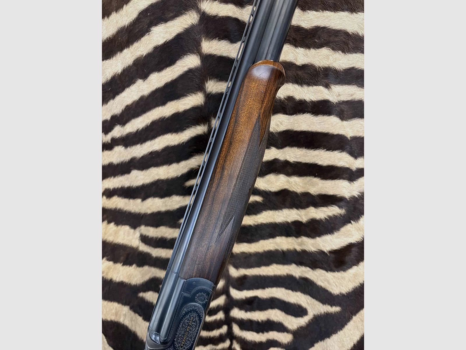 PERAZZI MX2000 strzelba kal. 20/70 lufa 75 cm 3/4 pełny czok + lufa 70 cm czok cylindryczny 1/4 z 2 futerałami na broń, zdjęcie 9 z 11