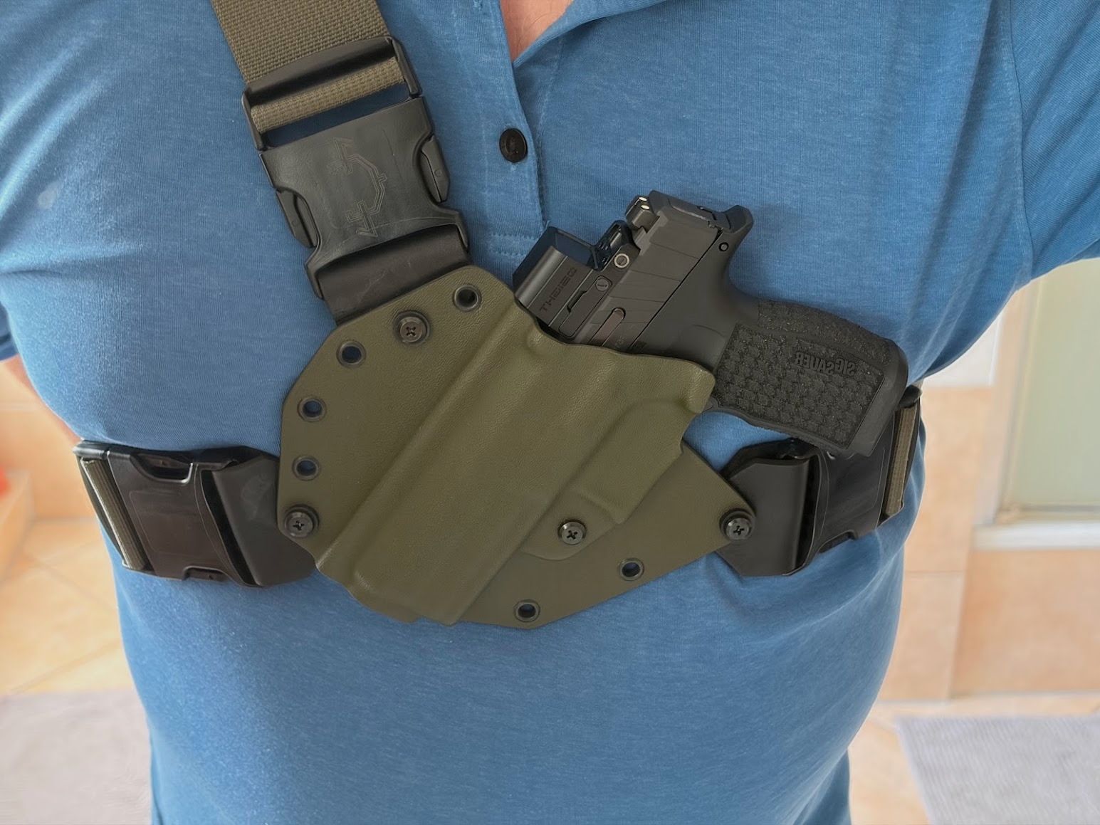 RECON Chest Holster - voor CZ-P10 F (C/SC) van Invader Concepts