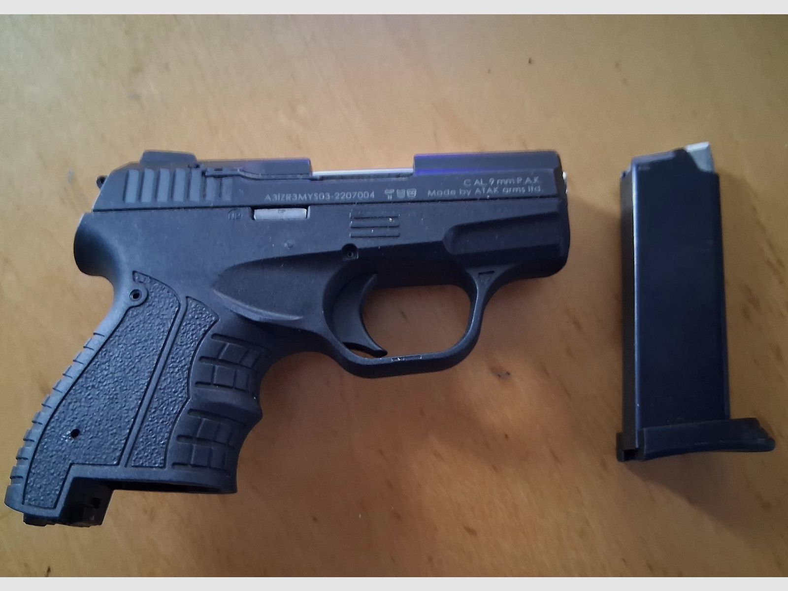 Zoraki M906; 9mm P.a.K with magazine; without case or launch cup