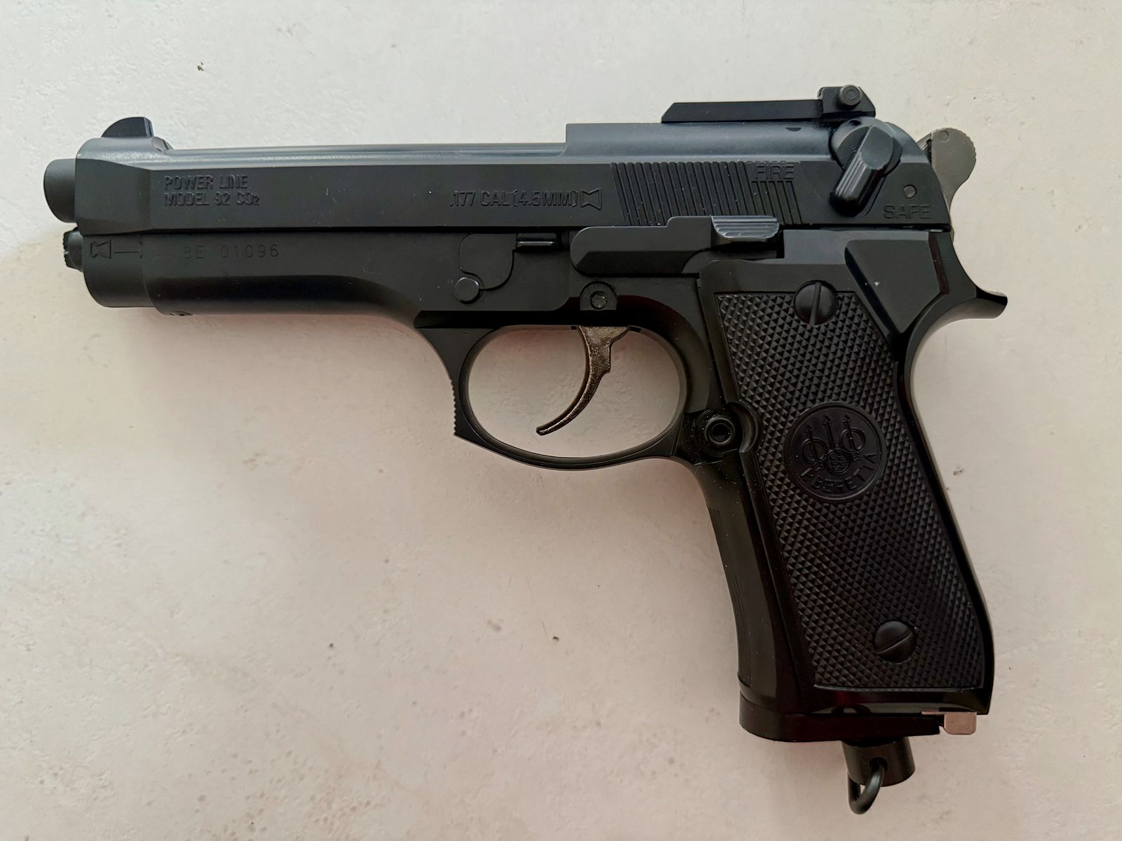Daisy Power Line 92 Beretta CO2 Pistole Luftpistole für Diabolos