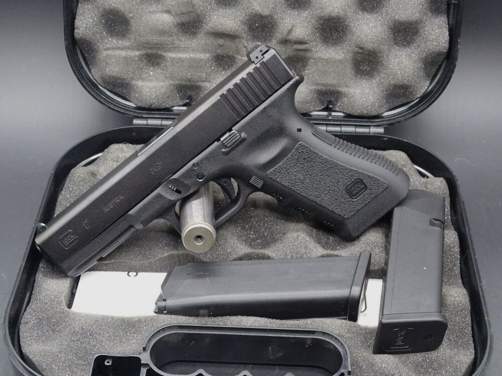 Glock 17 Kaliber 9mm Luger NEUWERTIG 17