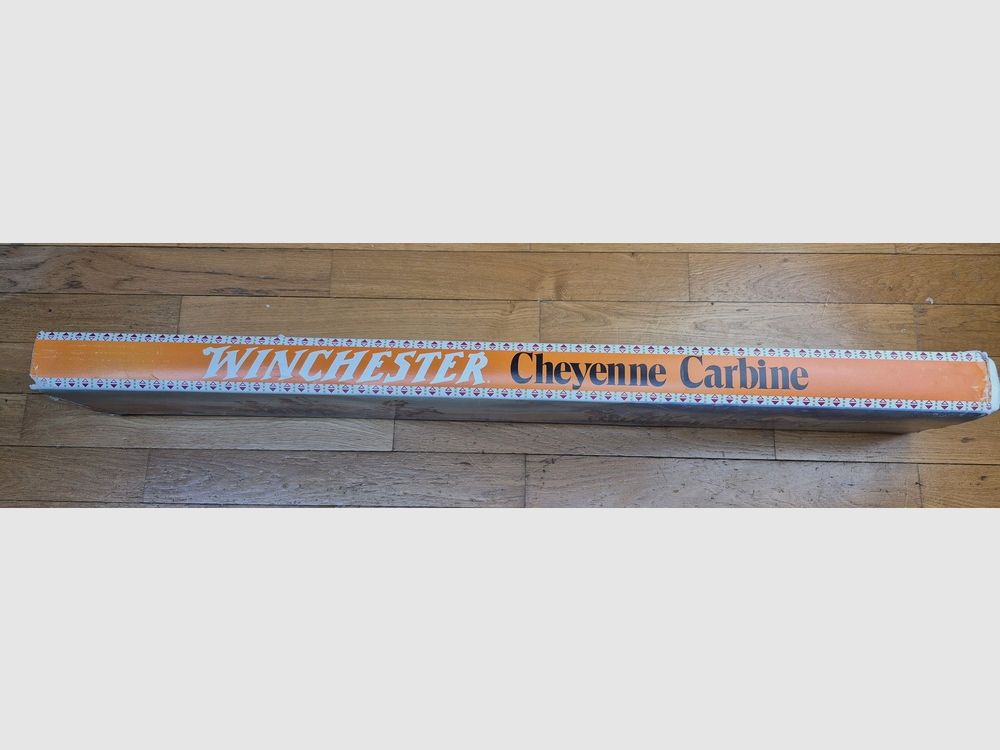 Schöne und sehr seltene Winchester Commémorative Typ 1894 in 22LR – Modell 94 22 Sammler « CHEYENNE » – 5000 Exemplare (!) – Waffe von 1977 – 9 Schuss – SELTEN Originalbox in TBE – Zustand nahezu neu – TBE+, Bild 36 von 38