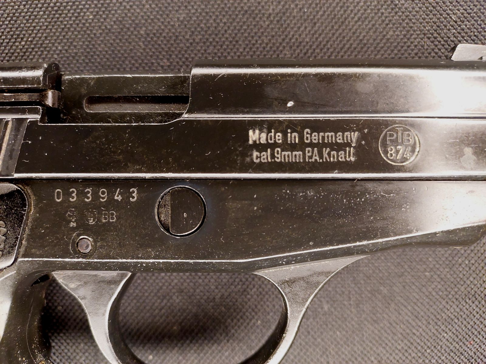 Sig Sauer P239 pistolet d'alarme au calibre 9 mm P.A.K. (PTB 696)