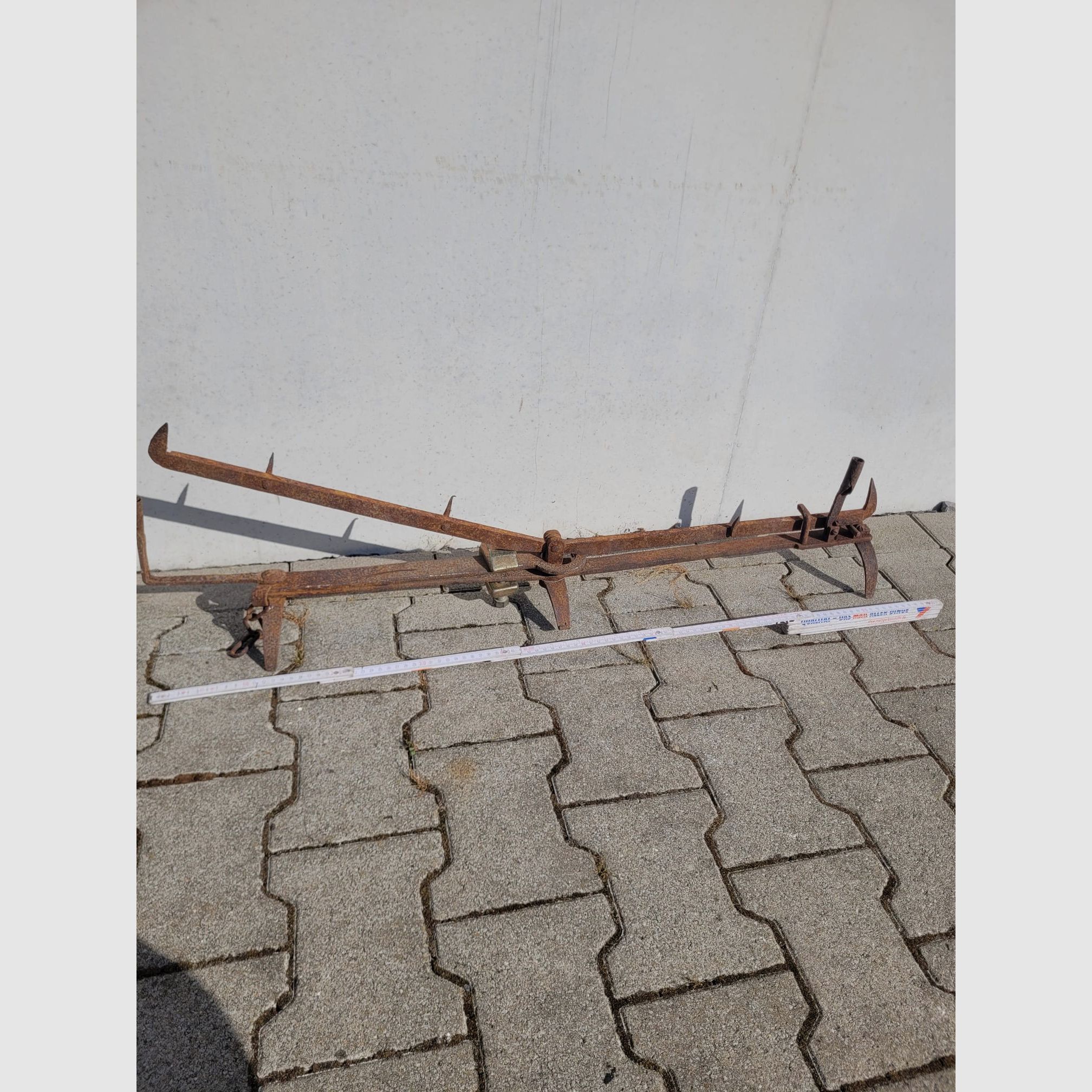 Vangijzeren decoratie berenval 95cm, zeldzame vorm, afbeelding 2 van 6