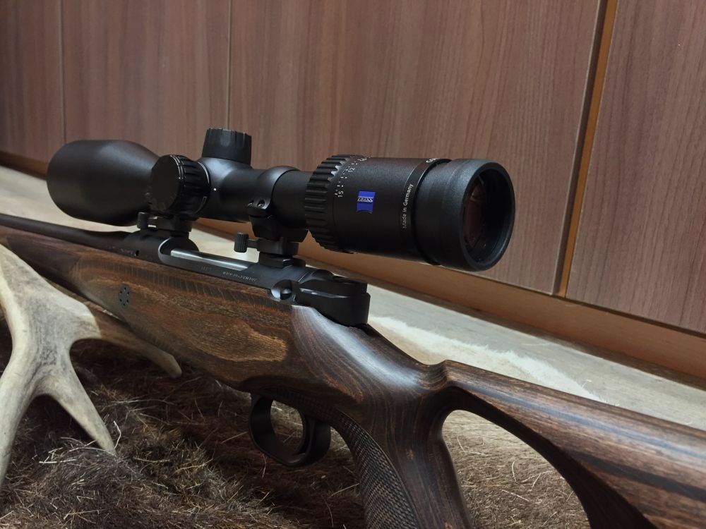 Mauser M12 Max, con Zeiss Conquest V6 2,5-15x56