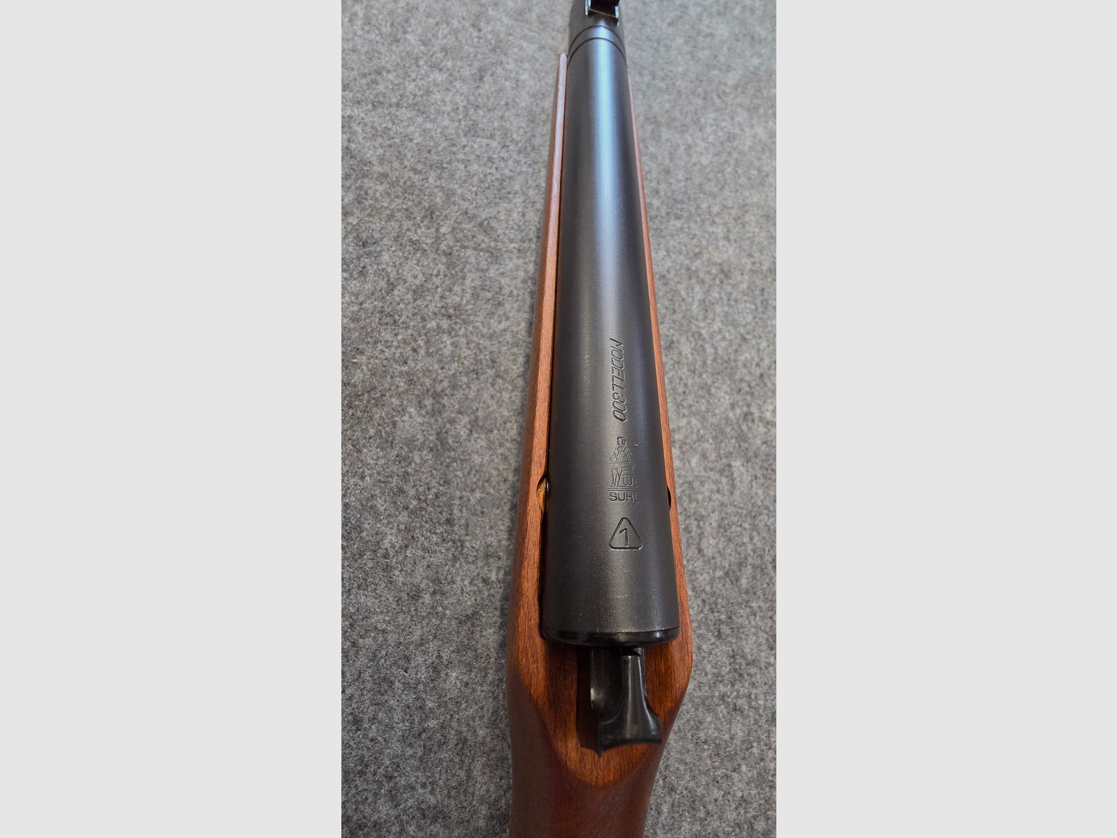 Rzadko z bezpiecznikiem i w dobrym stanie Haenel Mod. 300 kal. 4,5mm Diabolo Knicker